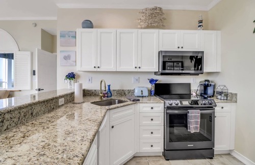 Fort Myers Beach Condo | Beautiful Lovers Key Penthouse! Amazing View! Pool, Hot Tub & Over $150 of Free Daily Activities!