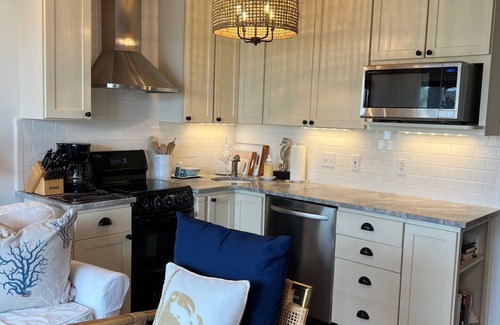Hilton Head Island Condo | Beautiful Luxury Condo-Breath Taking Ocean View-Newly Renovated-Couples Getaway
