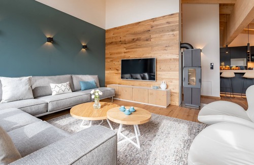 Turracher Hohe Ski Chalet | Beautiful luxurious panoramic lodge with sauna