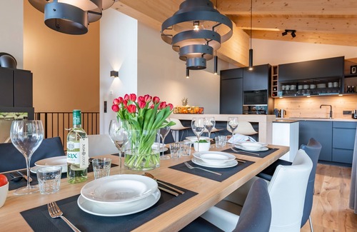 Turracher Hohe Ski Chalet | Beautiful luxurious panoramic lodge with sauna