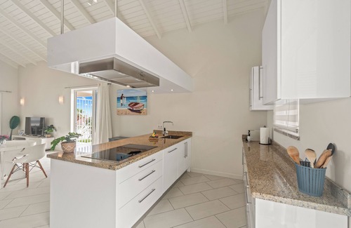 Willemstad Apartment | Beautiful luxury apartment with panoramic views of the Caribbean Sea