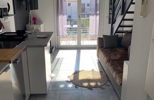 Les Bormettes Apartment | Beautiful modern T2 near the beaches and the port