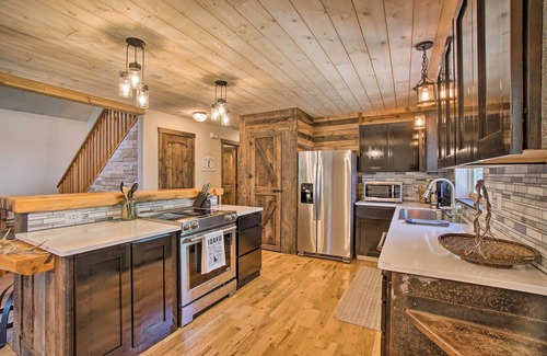 McCall Cabin | Beautiful McCall Cabin: Perfect for Families!