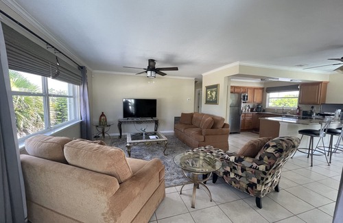 Fort Pierce House | Beautiful Mermaid House on Hutchinson Island with Ocean access