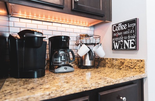 Lebanon House | Beautiful Modern 3 Bedroom Home in Woodstock, GA