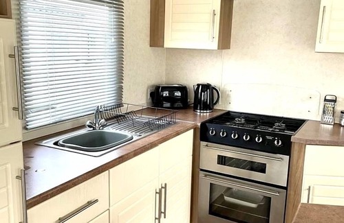 Rhyl House | Beautiful modern caravan