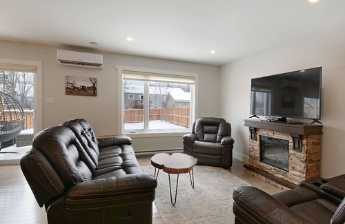 Dieppe House | Beautiful modern full house in Dieppe near to airport and aviation college