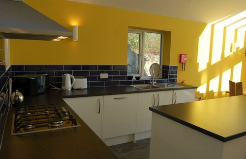 Trearddur Bay House | Beautiful, Modern Villa 5 mins walk from the Stunning Bay at Trearddur