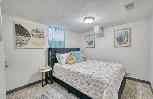 Ferndale House | Beautiful Modern home with all year use HOT TUB, Pool table, Game room, & Propane fire pit!