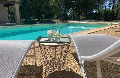 Murs House | Beautiful modern house with swimming pool in Murs