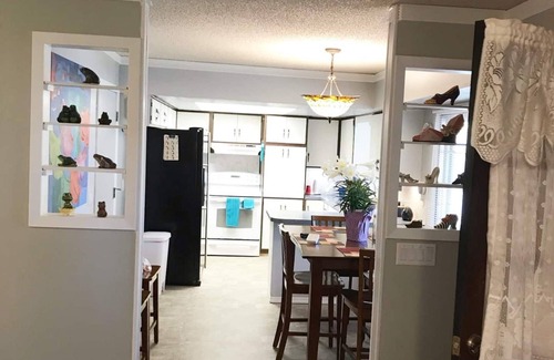 Springfield House | Beautiful Neighborhood Home With Outdoor Gameroom