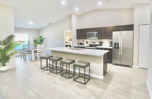 Port Saint Lucie House | Beautiful New Build Home, 2 Master Bedrooms, Port St. Lucie West; 4 BR, 3 Bathroom.