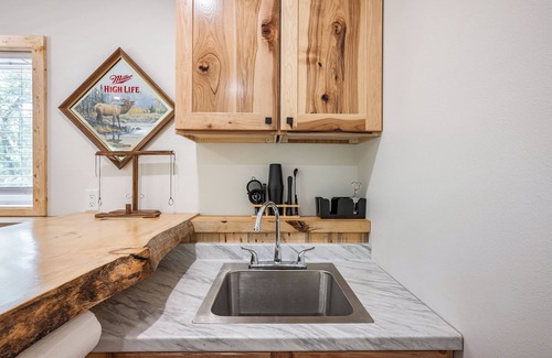 Wisconsin Dells Cabin | Beautiful, new construction 4 bd, 2.5 bath home just minutes from downtown Dells