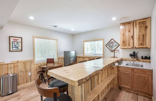 Wisconsin Dells Cabin | Beautiful, new construction 4 bd, 2.5 bath home just minutes from downtown Dells