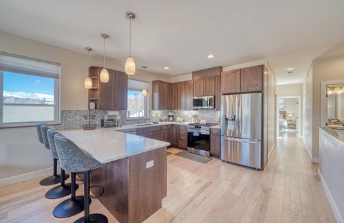 Salida House | Beautiful New Townhome in Downtown Salida