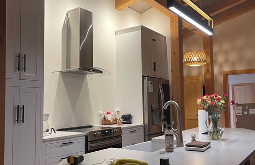 Bread Loaf House | Beautiful new two-bedroom timberframe house on 7 acres in Ripton.