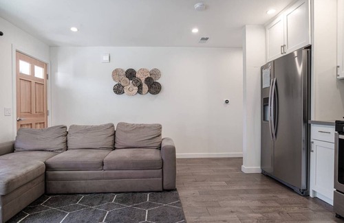 San Bruno House | Beautiful newly remodeled home near SFO
