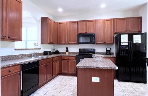 Veranda Palms House | Beautiful Newly Renovated 6Bed Pool Home-4464NP