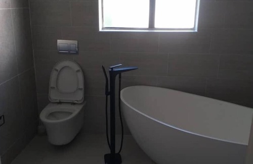 Bulawayo House | Beautiful ,No Fuss, Serene 3 Bed House in Bulawayo