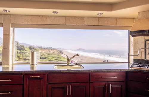 Smith River House | Beautiful Ocean Oasis