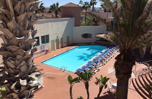 Imperial Beach Condo | Beautiful ocean view condo on the beach w/communal pool & hot tub