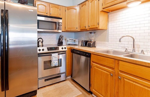 Port Aransas Condo | ⭐ BEAUTIFUL OCEAN VIEWS + Huge Deck + Heated Pool + Hot tub + Boardwalk