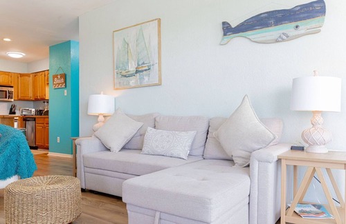 Port Aransas Condo | ⭐ BEAUTIFUL OCEAN VIEWS + Huge Deck + Heated Pool + Hot tub + Boardwalk