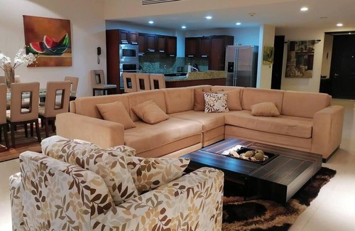 La Paz House | Beautiful ocean view condo At Puerta Cortes with pool & Gym