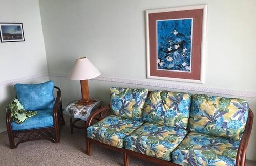 Kailua-Kona House | Beautiful Oceanfront Welcomes you at Hale Kona Kai 203 by Casago Kona