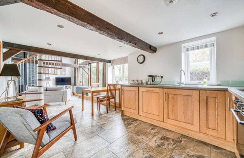 New Forest District Apartment | Beautiful Old Barn | New Forest | Just For Two