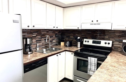 Red Deer Condo | Beautiful One Bedroom Condo at Checkmate Hill Condominiums