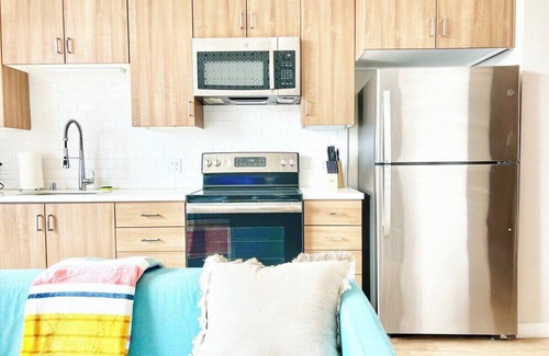 East Village Apartment | Beautiful One Bedroom Apartment With View of City