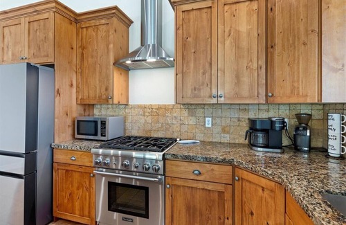 Eden House | Beautiful One Level Home | 3 bedrooms