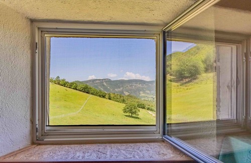 Roche-Saint-Secret Villa | Beautiful private villa for 4 people with WIFI, TV, pets allowed and panoramic view