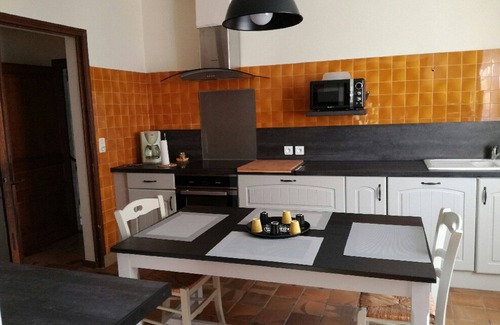 Douzillac House | BEAUTIFUL PERIGOURDINE rated 3 STAR - WITH PRIVATE SWIMMING POOL AND FIBER