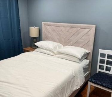 Teaneck House | Beautiful place minutes away to New York City .