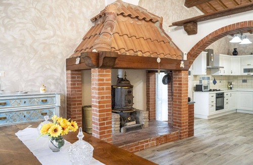 Castelnuovo d'Elsa House | Beautiful private villa for 6 guests with private pool, WIFI, TV, panoramic view and parking
