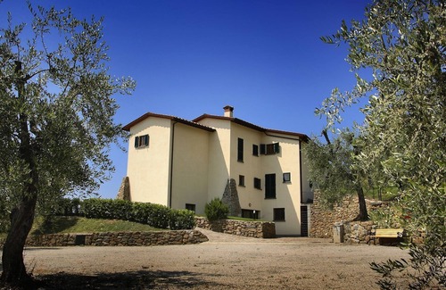 Massa e Cozzile Villa | Beautiful private villa with private pool, A/C, WIFI, TV, patio, pets allowed and panoramic view