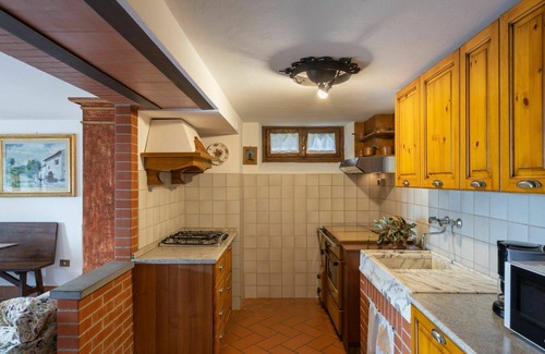 Poggio di Loro House | Beautiful private villa for 6 guests with private pool, TV and terrace