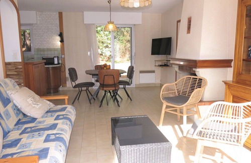 La Tranche-sur-Mer House | Beautiful private villa for 4 guests with WIFI, TV, terrace and pets allowed