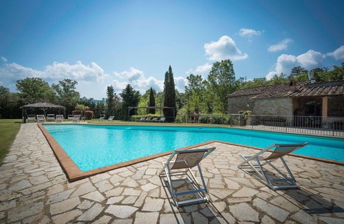 Bucine Villa | Beautiful private villa with WIFI, private pool, veranda, pets allowed and panoramic view