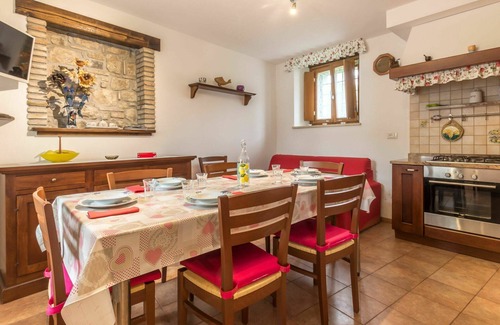 San Leonardo House | Beautiful private villa for 8 guests with WIFI, TV and patio