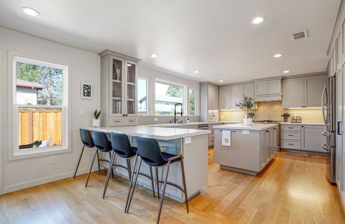 Castro Valley House | Beautiful private home w/large backyard in quiet neighborhood in Castro Valley