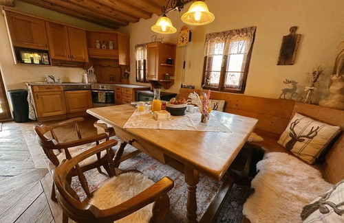 Brodingberg House | Beautiful private villa for 6 guests with hot tub, WIFI, A/C, TV, patio and pets allowed