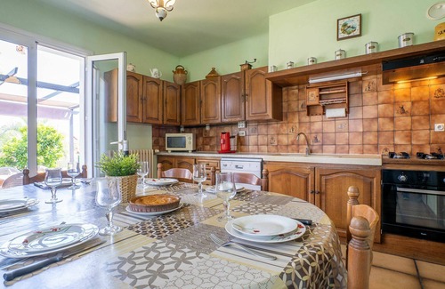 Arcangues House | Beautiful private villa for 8 people with WIFI, private pool, TV, terrace and pets allowed