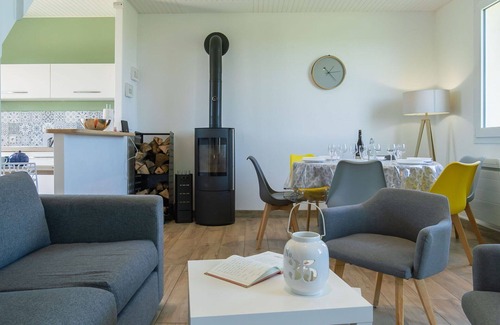 Kerlouan House | Beautiful private villa for 6 people with WIFI, TV, terrace and pets allowed
