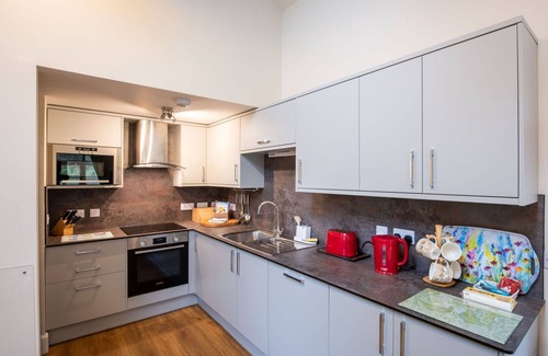Corrimony House | Beautiful private villa for 6 people with WIFI, TV, terrace and pets allowed