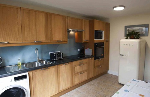 Drumnadrochit House | Beautiful private villa for 6 guests with WIFI, TV and patio
