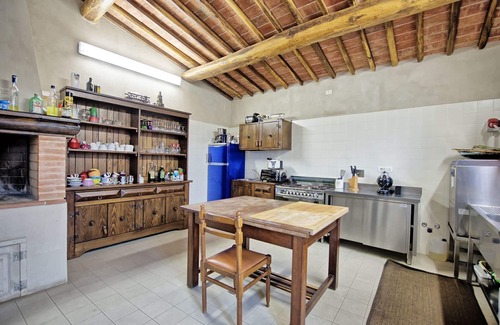 Montecarlo Villa | Beautiful private villa with WIFI, private pool, A/C, TV, patio, pets allowed and panoramic view