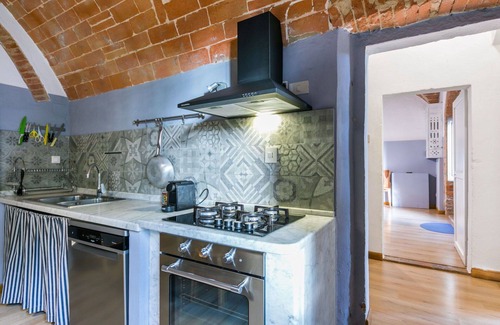 Lorenzana House | Beautiful private villa for 8 people with WIFI, pool and pets allowed